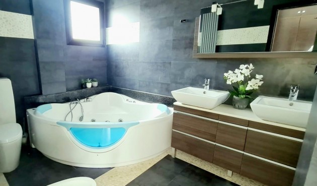 Brukt - Town House -
Calpe - Costa Blanca