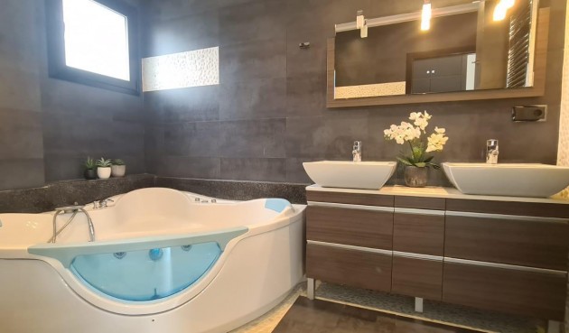 Brukt - Town House -
Calpe - Costa Blanca