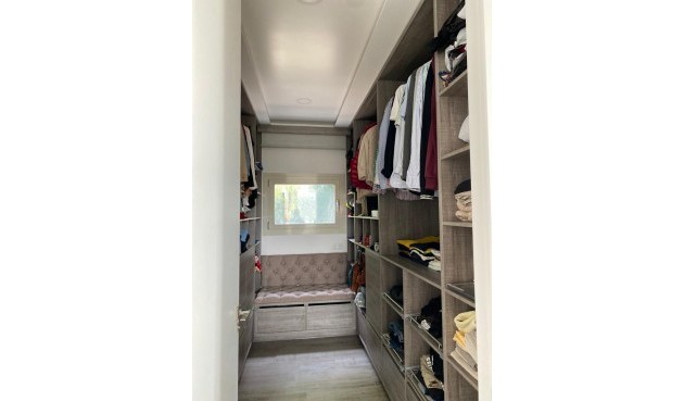 Brukt - Town House -
El Campello - Costa Blanca