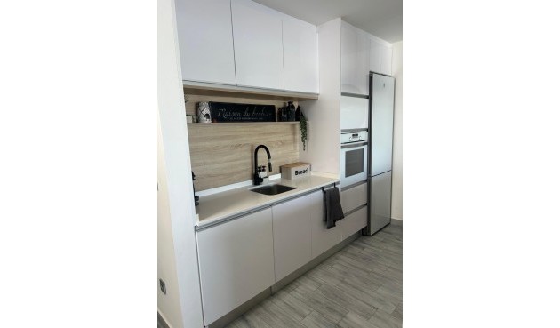 Resale - Villa -
Daya Vieja - Costa Blanca