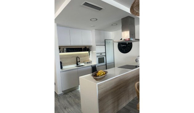 Resale - Villa -
Daya Vieja - Costa Blanca