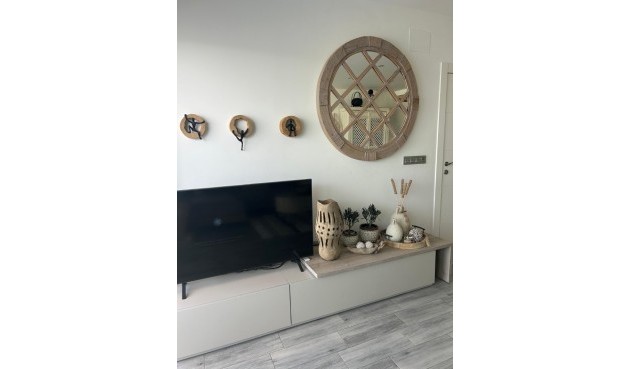 Resale - Villa -
Daya Vieja - Costa Blanca