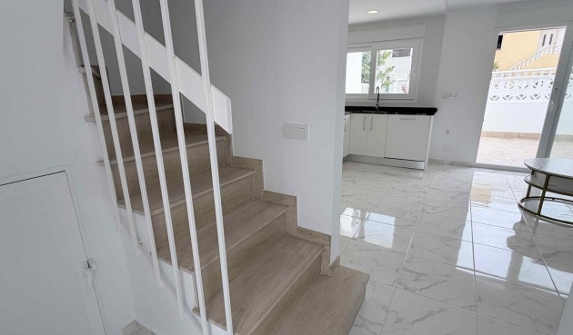 Brukt - Town House -
Torrevieja - Costa Blanca