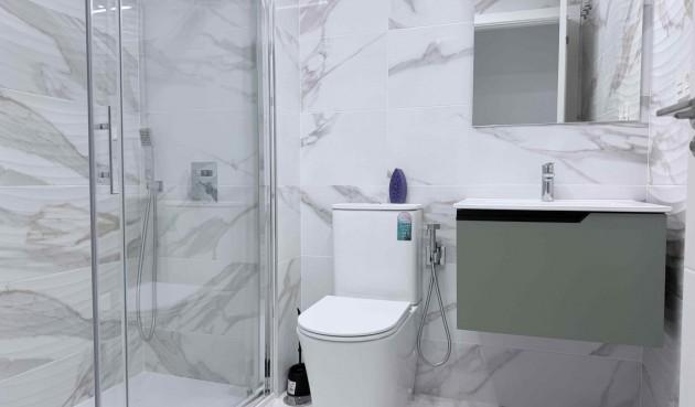 Reventa - Apartment -
Torrevieja - Costa Blanca