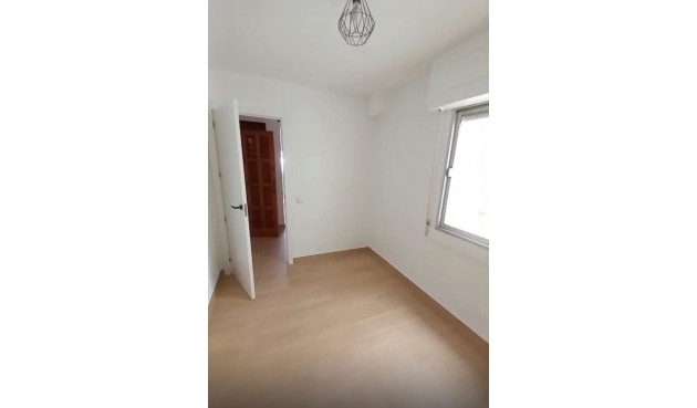 Resale - Apartment -
Guardamar del Segura - Guardamar Playa