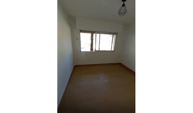 Resale - Apartment -
Guardamar del Segura - Guardamar Playa