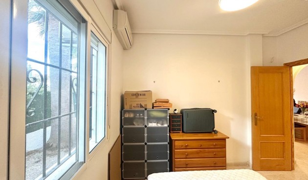 Resale - Villa -
Bigastro - Comunidad Valenciana