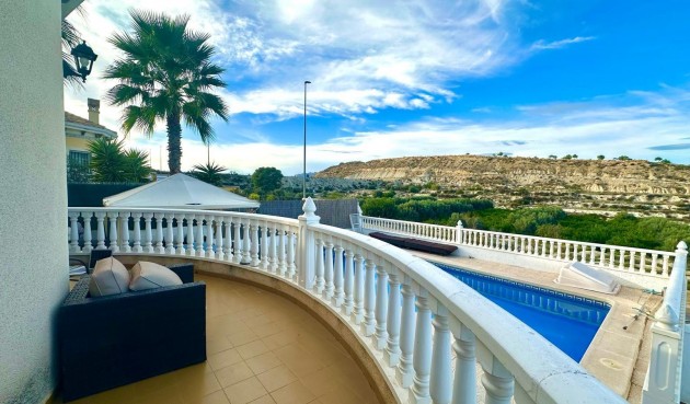 Resale - Villa -
Bigastro - Comunidad Valenciana