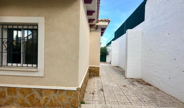 Resale - Villa -
Bigastro - Comunidad Valenciana