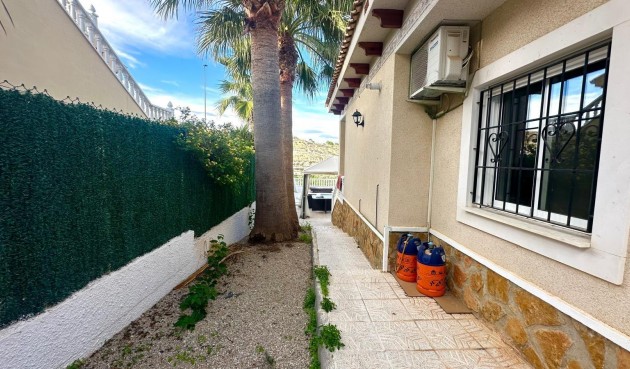 Resale - Villa -
Bigastro - Comunidad Valenciana