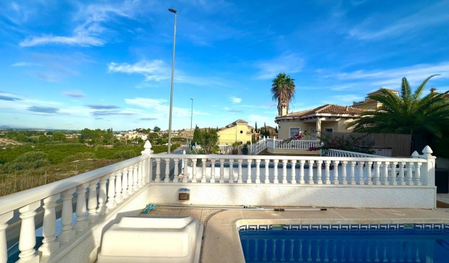 Resale - Villa -
Bigastro - Comunidad Valenciana