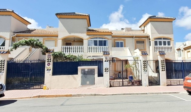 Resale - Apartment -
Torrevieja - Parque Acuático - Sector 25