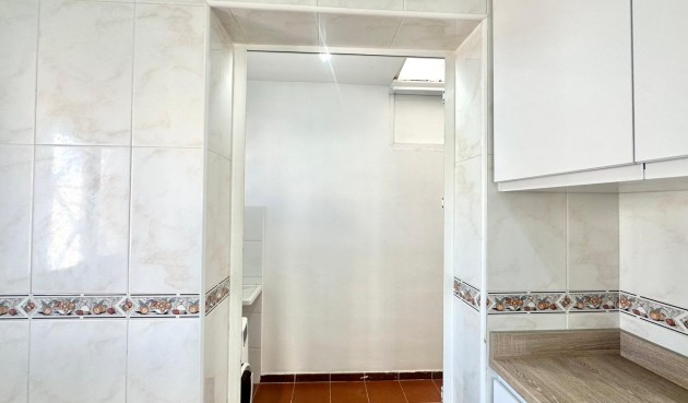 Resale - Bungalow -
Torrevieja - Playa de los Locos