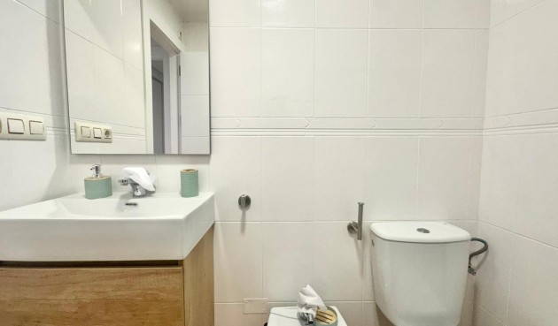 Resale - Bungalow -
Torrevieja - Playa de los Locos