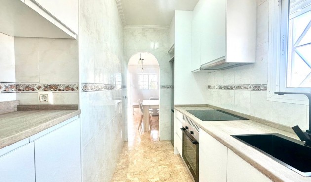 Resale - Bungalow -
Torrevieja - Playa de los Locos