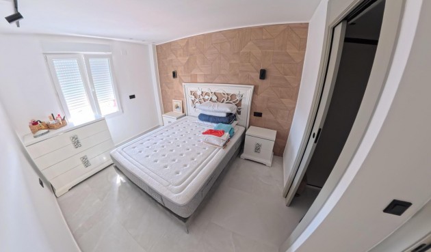 Resale - Apartment -
Pilar de la Horadada