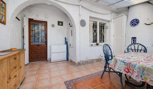 Reventa - Villa -
Torrevieja - Calas Blanca