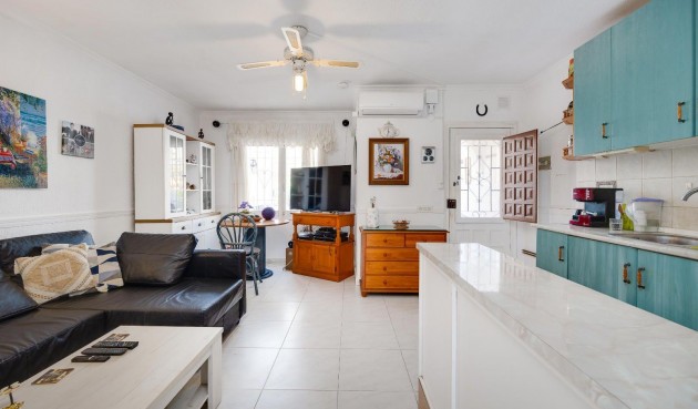 Reventa - Villa -
Torrevieja - Calas Blanca