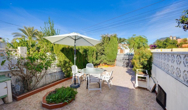 Reventa - Villa -
Torrevieja - Calas Blanca