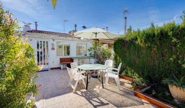 Reventa - Villa -
Torrevieja - Calas Blanca