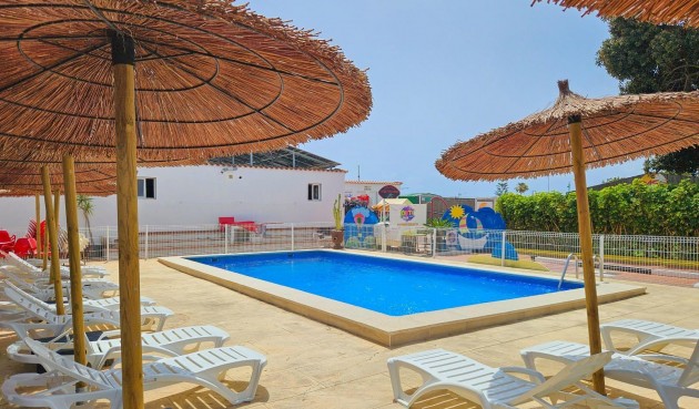 Reventa - Villa -
Torrevieja - Calas Blanca