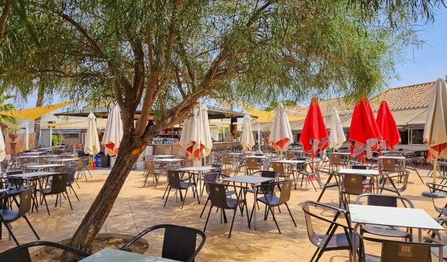 Reventa - Villa -
Torrevieja - Calas Blanca