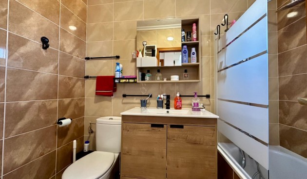 Reventa - Semi Detached -
San Miguel de Salinas - Residencial Los Flamencos