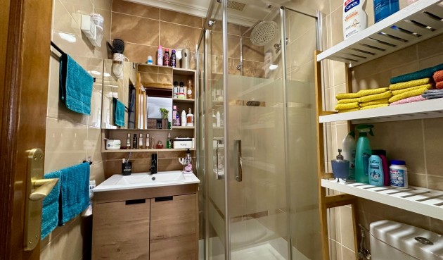 Reventa - Semi Detached -
San Miguel de Salinas - Residencial Los Flamencos