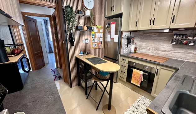 Reventa - Semi Detached -
San Miguel de Salinas - Residencial Los Flamencos