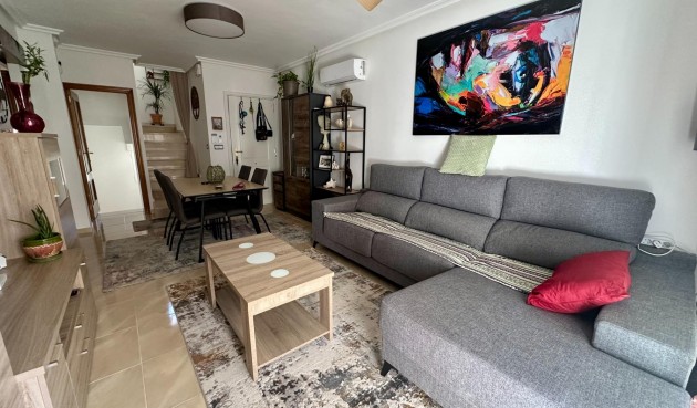 Reventa - Semi Detached -
San Miguel de Salinas - Residencial Los Flamencos