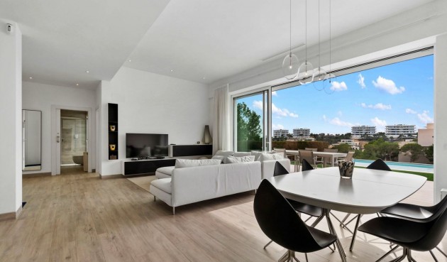 Resale - Villa -
Orihuela - Las Colinas Golf