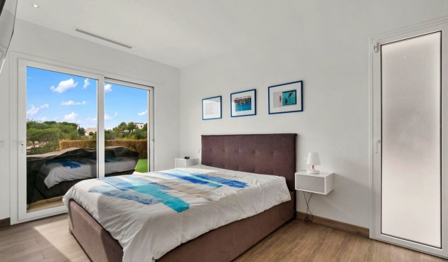 Resale - Villa -
Orihuela - Las Colinas Golf