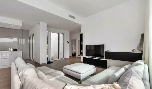 Resale - Villa -
Orihuela - Las Colinas Golf