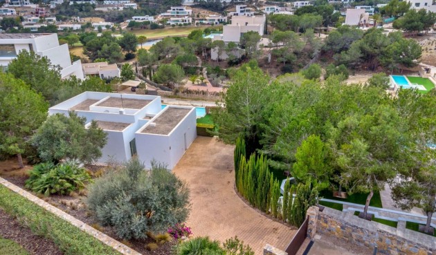 Resale - Villa -
Orihuela - Las Colinas Golf