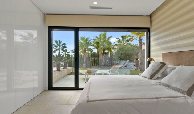 Resale - Villa -
Orihuela - Las Colinas Golf