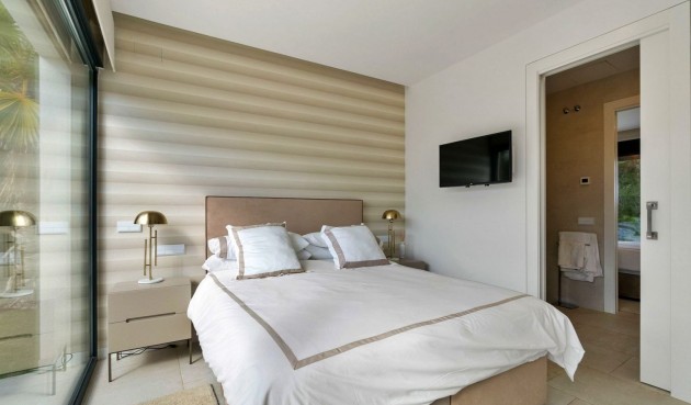 Resale - Villa -
Orihuela - Las Colinas Golf