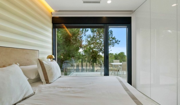 Resale - Villa -
Orihuela - Las Colinas Golf