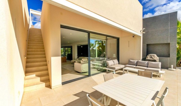 Resale - Villa -
Orihuela - Las Colinas Golf