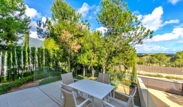 Resale - Villa -
Orihuela - Las Colinas Golf