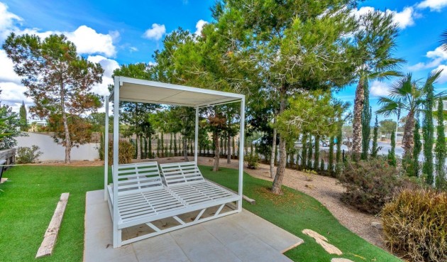 Resale - Villa -
Orihuela - Las Colinas Golf