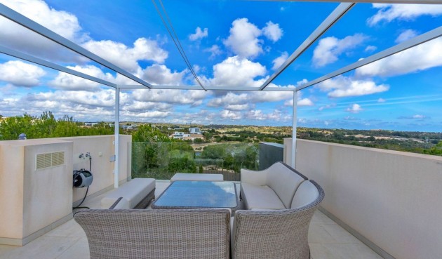 Resale - Villa -
Orihuela - Las Colinas Golf