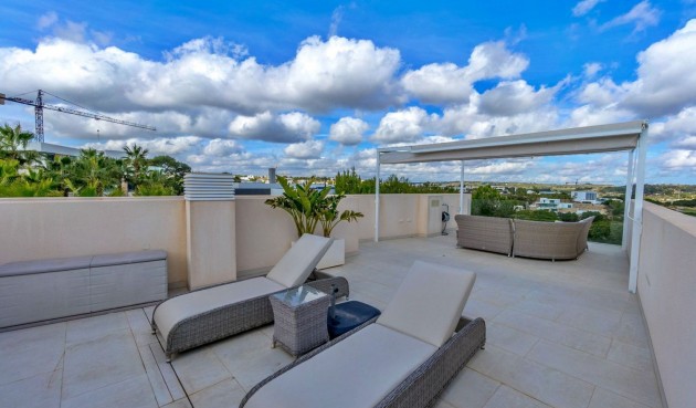 Resale - Villa -
Orihuela - Las Colinas Golf