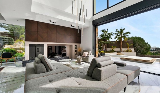 Resale - Villa -
Orihuela - Las Colinas Golf