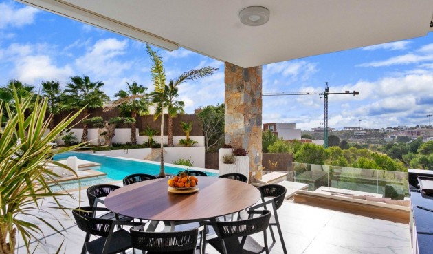 Resale - Villa -
Orihuela - Las Colinas Golf