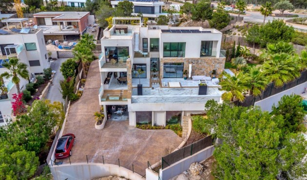 Resale - Villa -
Orihuela - Las Colinas Golf