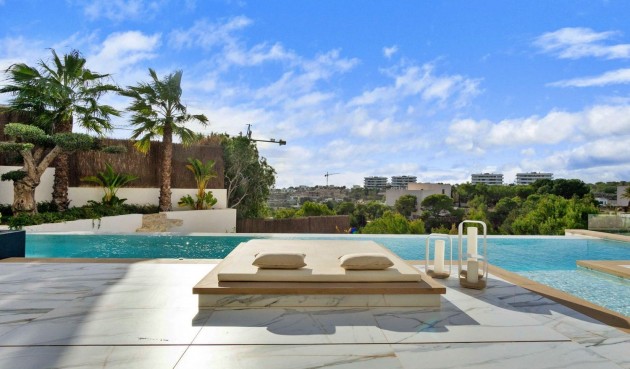 Resale - Villa -
Orihuela - Las Colinas Golf