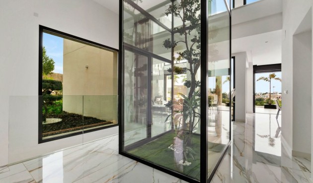 Resale - Villa -
Orihuela - Las Colinas Golf