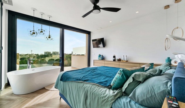 Resale - Villa -
Orihuela - Las Colinas Golf