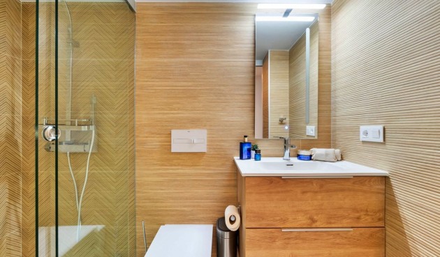 Resale - Villa -
Orihuela - Las Colinas Golf