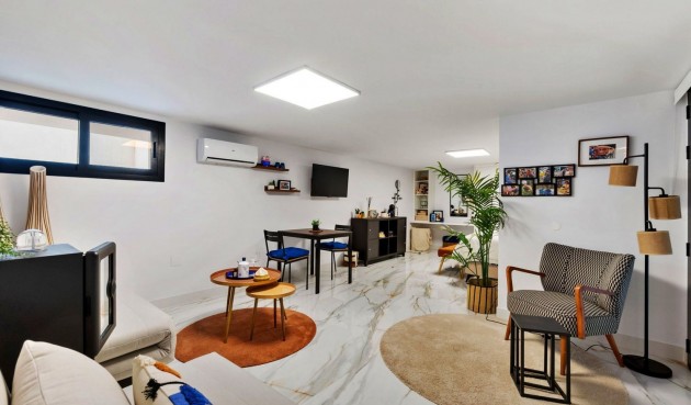 Resale - Villa -
Orihuela - Las Colinas Golf